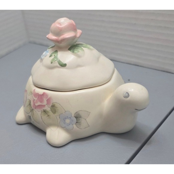Pfaltzgraff Tea Rose Turtle Storage Trinket Box Ceramic Roses Flowers - Chipped - Picture 2 of 10